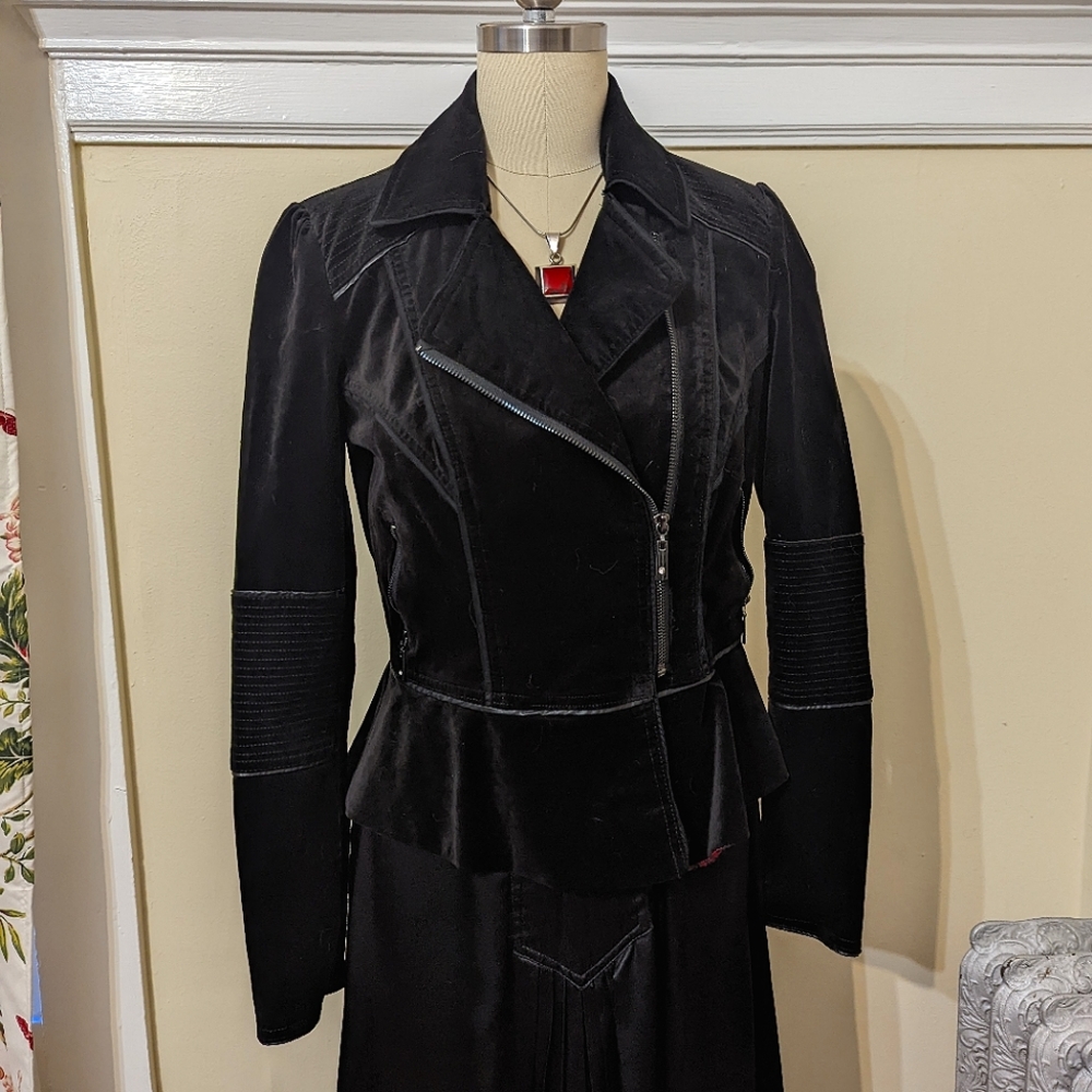 WHBM Black Velvet Moto Jacket 🖤❤️
